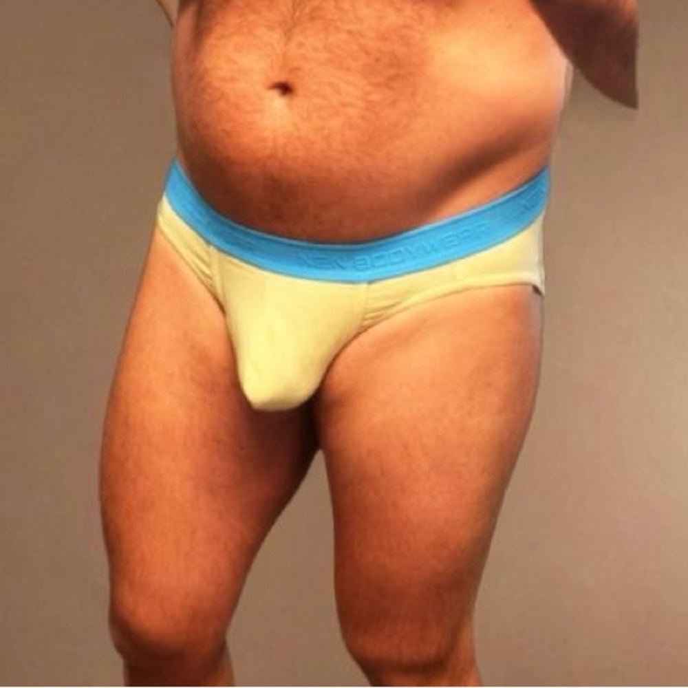 N2N Yellow and Blue Briefs size XL